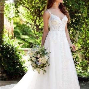 BRAND NEW Essence of Australia wedding dress
